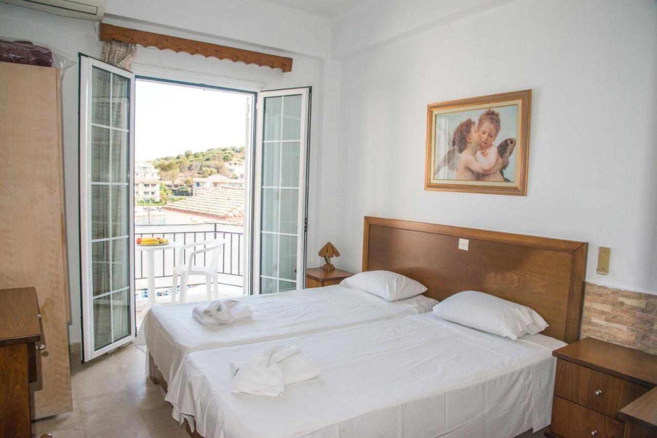 Limani Apartments Kassiopi Exteriér fotografie