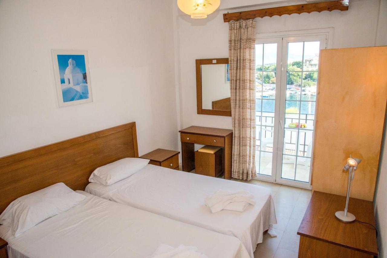 Limani Apartments Kassiopi Exteriér fotografie