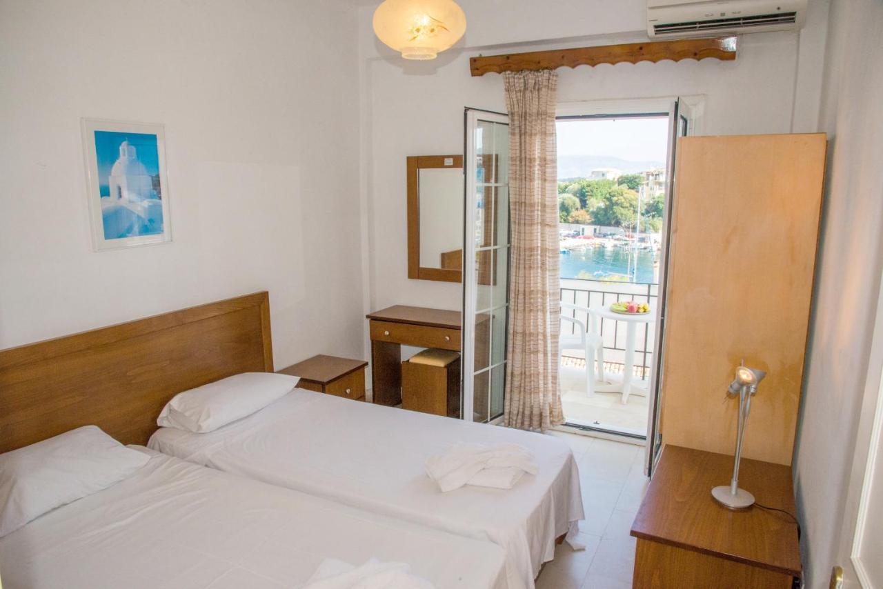 Limani Apartments Kassiopi Exteriér fotografie