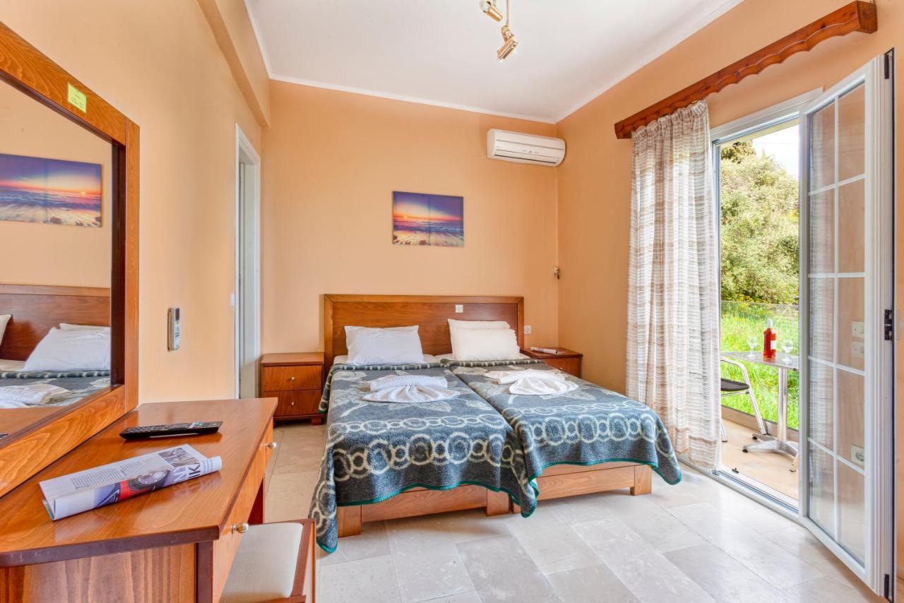 Limani Apartments Kassiopi Exteriér fotografie